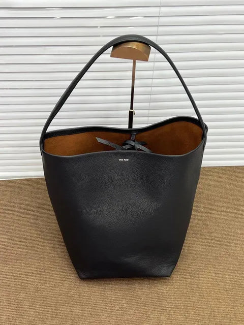 Top Layer Cowhide Leather The New Cowhide Single High Capacity Shoulder Bags For Women Handbag Row Black Bucket Winter Tote Bags